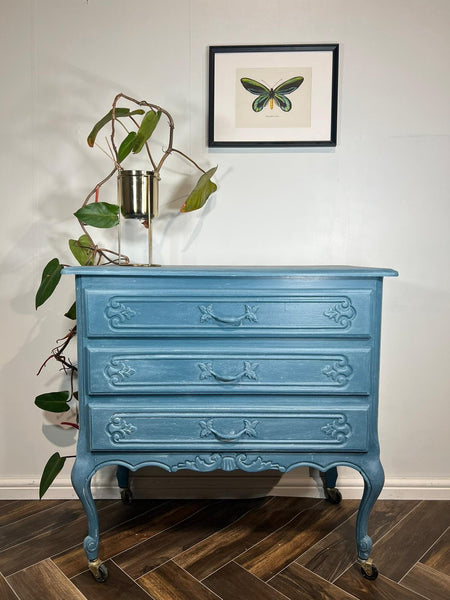 Decorative Queen Anne Chest of Drawers