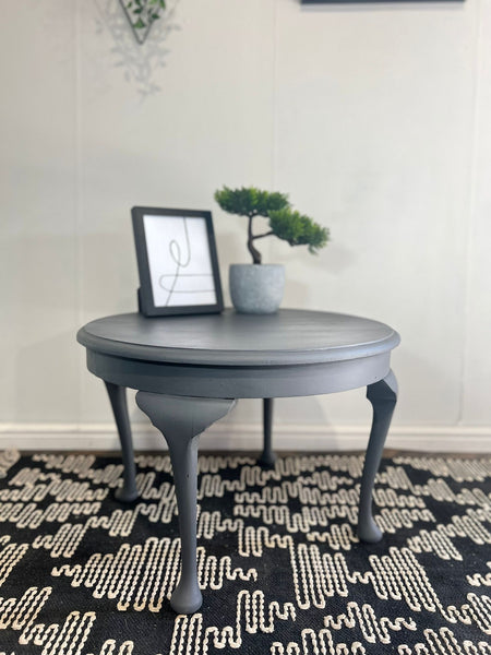 Queen Anne Side Table/ Coffee Table